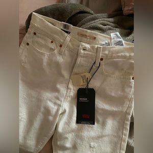 Levi wedgie straight jeans